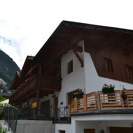 Ferienwohnung Stubaier Herzblut 公寓 *